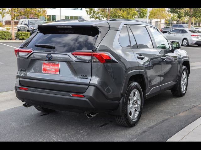 2020 Toyota RAV4 Hybrid XLE