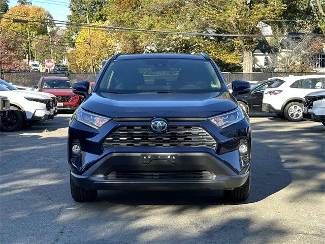 2020 Toyota RAV4 Hybrid XLE