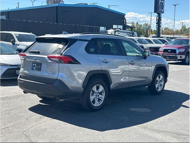 2020 Toyota RAV4 Hybrid XLE