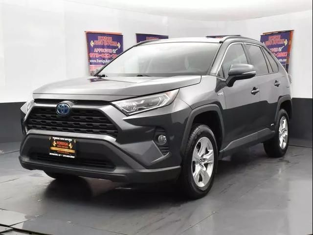 2020 Toyota RAV4 Hybrid XLE