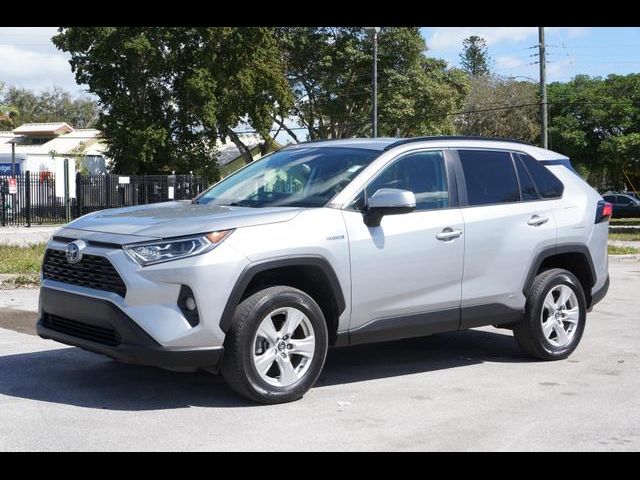 2020 Toyota RAV4 Hybrid XLE