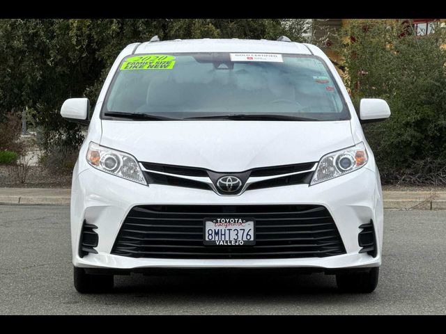 2020 Toyota Sienna LE