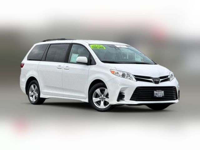 2020 Toyota Sienna LE