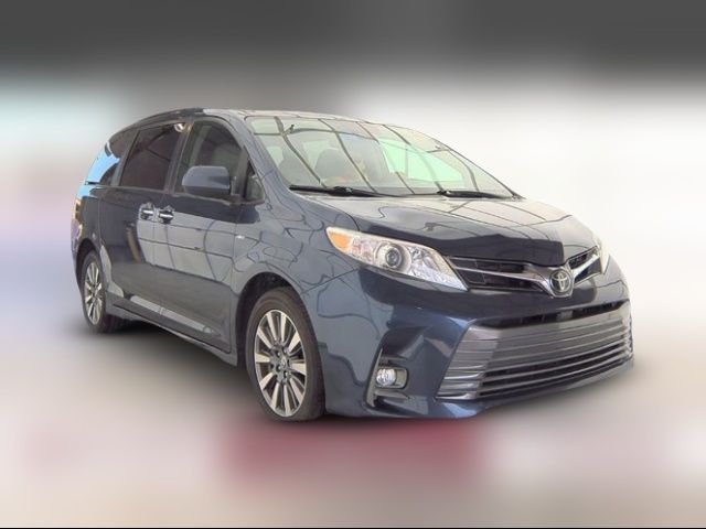 2020 Toyota Sienna 