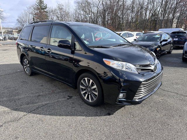 2020 Toyota Sienna 