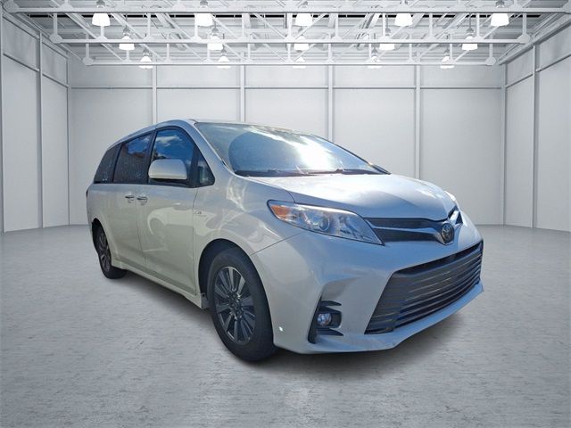 2020 Toyota Sienna 