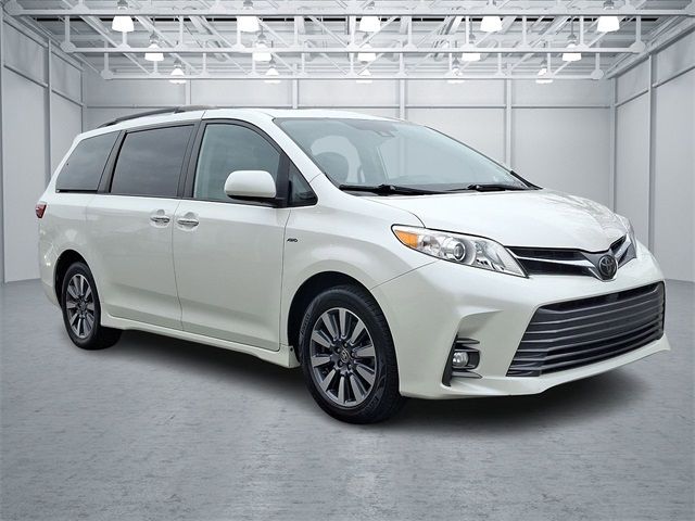 2020 Toyota Sienna 