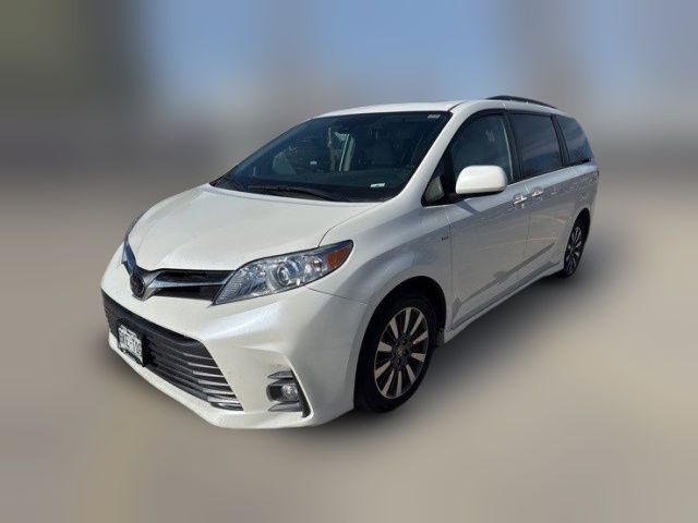 2020 Toyota Sienna XLE