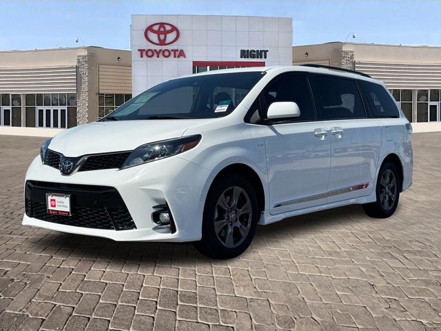 2020 Toyota Sienna SE Premium