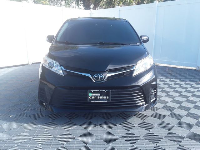 2020 Toyota Sienna LE