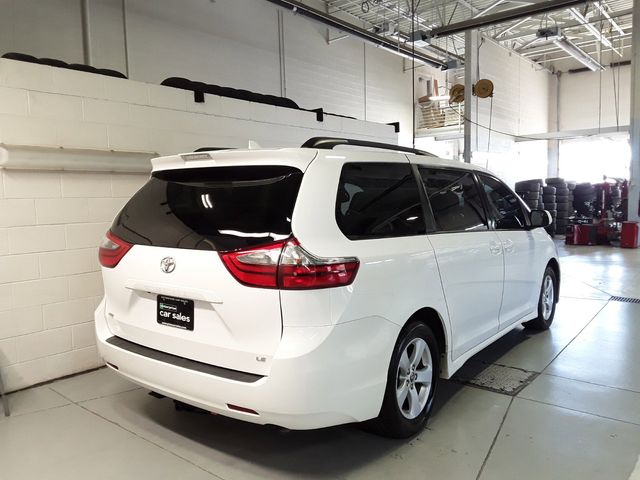 2020 Toyota Sienna 