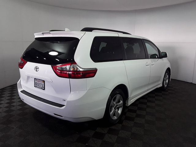 2020 Toyota Sienna 