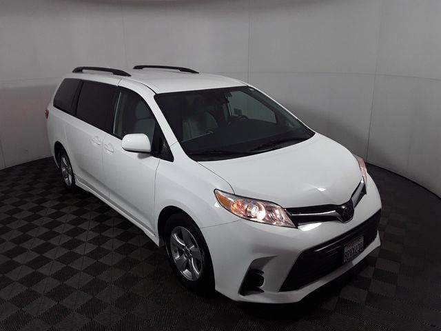 2020 Toyota Sienna 