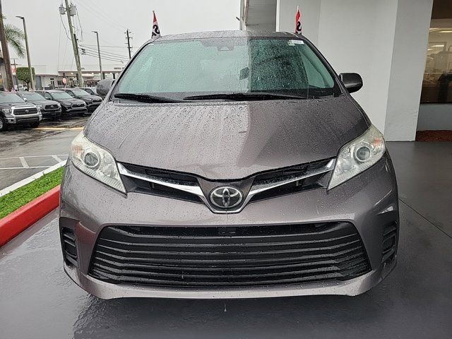 2020 Toyota Sienna 