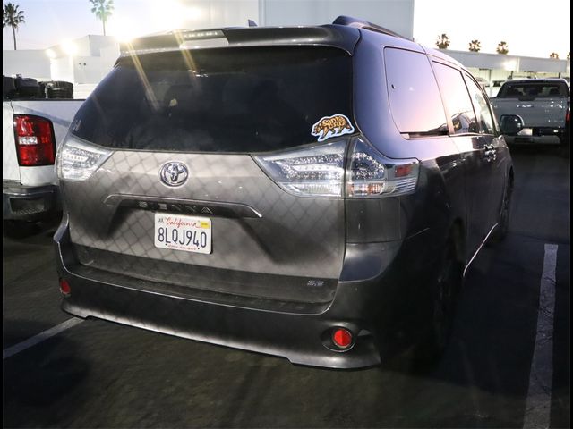 2020 Toyota Sienna 