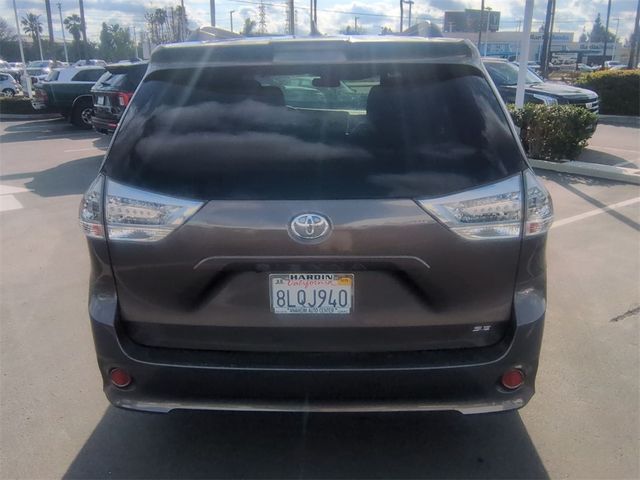 2020 Toyota Sienna 