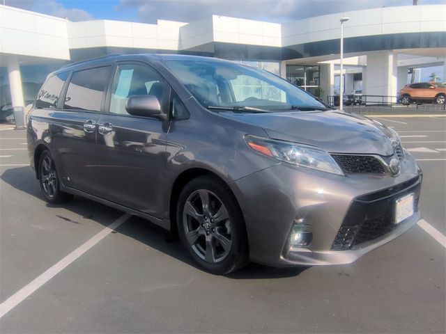 2020 Toyota Sienna 