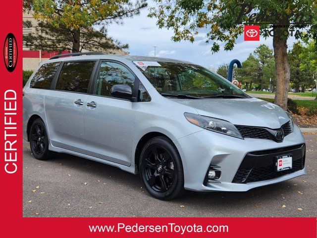 2020 Toyota Sienna SE Premium