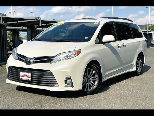 2020 Toyota Sienna XLE Premium