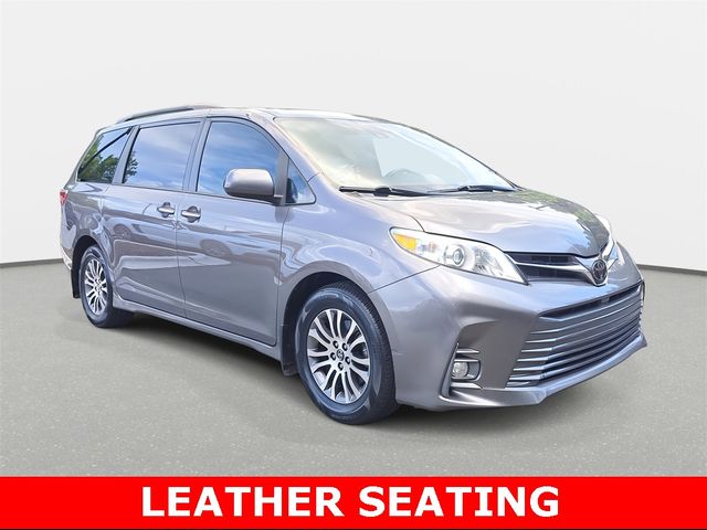 2020 Toyota Sienna XLE Premium