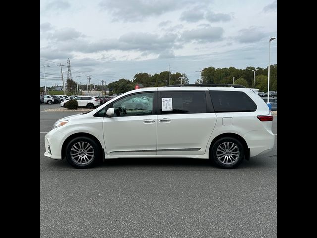 2020 Toyota Sienna XLE Premium