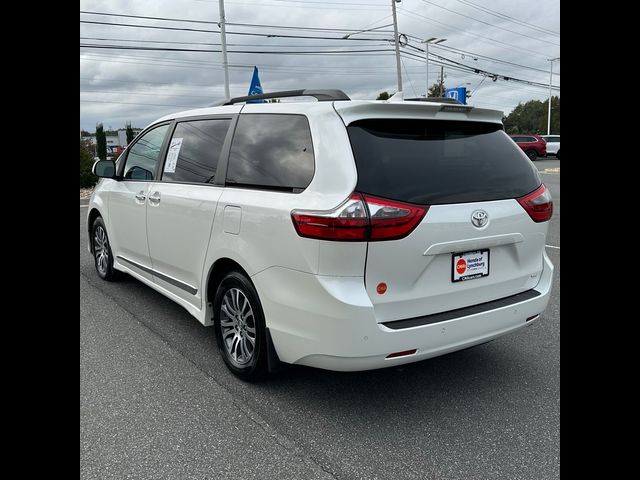 2020 Toyota Sienna XLE Premium