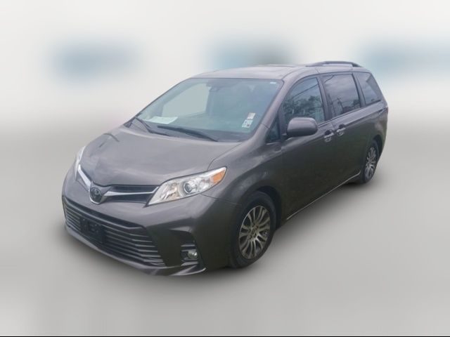 2020 Toyota Sienna 