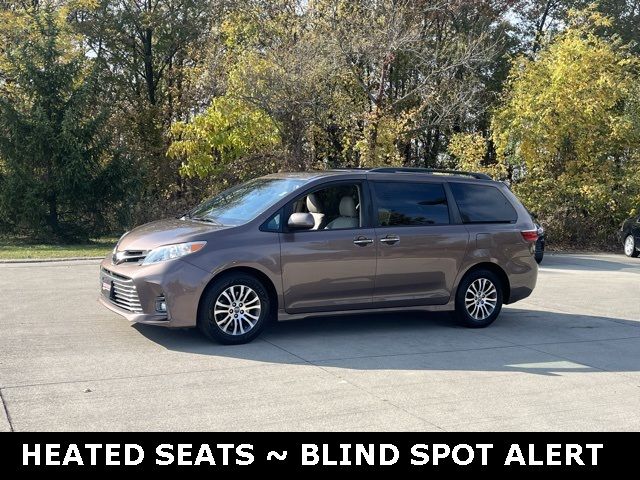 2020 Toyota Sienna XLE