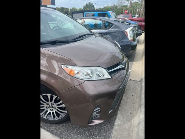 2020 Toyota Sienna 