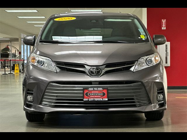 2020 Toyota Sienna XLE