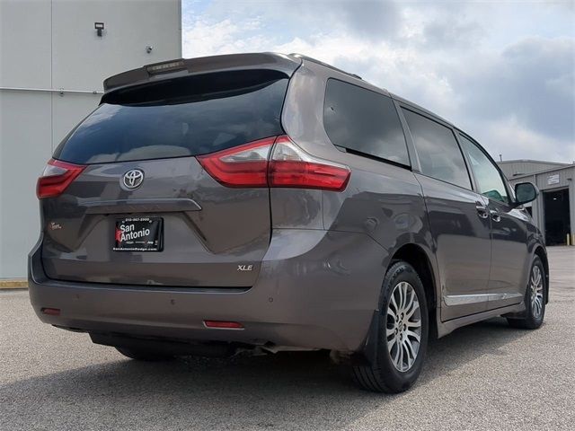 2020 Toyota Sienna XLE Premium