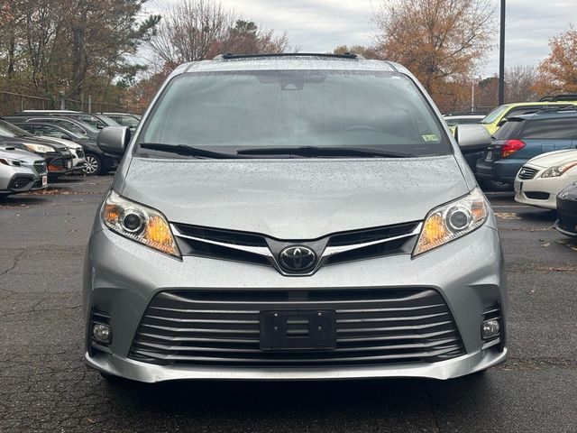 2020 Toyota Sienna 