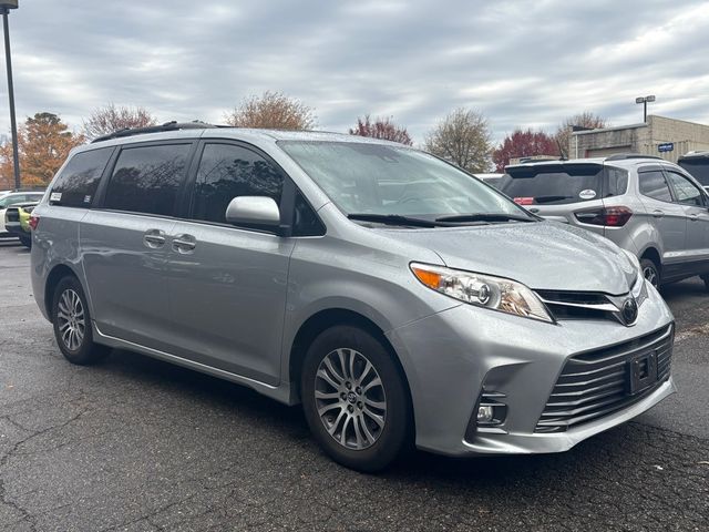 2020 Toyota Sienna 