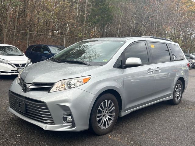 2020 Toyota Sienna 