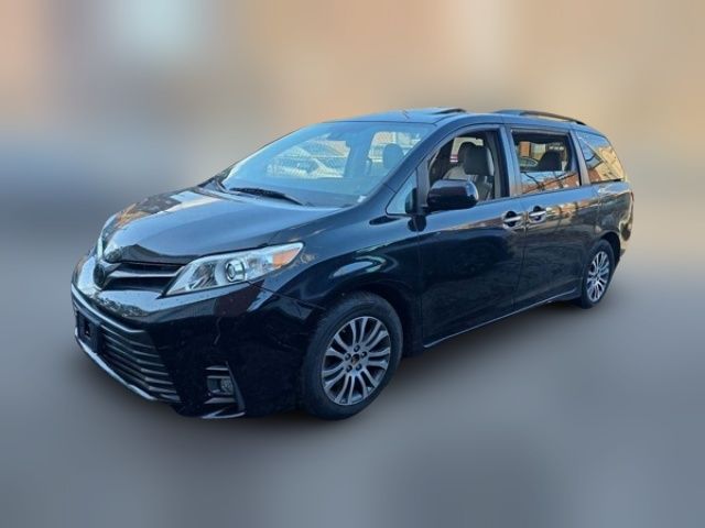 2020 Toyota Sienna 