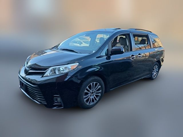 2020 Toyota Sienna 