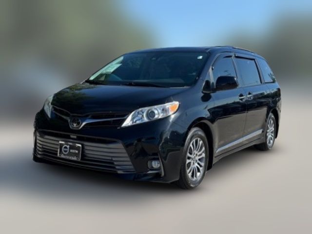2020 Toyota Sienna XLE Premium