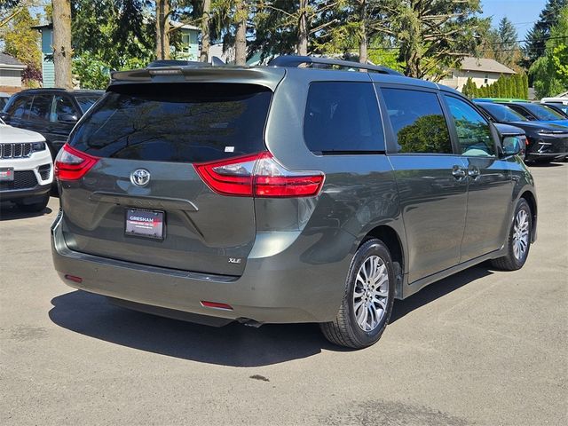 2020 Toyota Sienna 