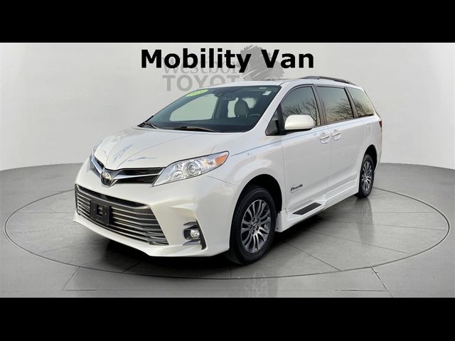 2020 Toyota Sienna 