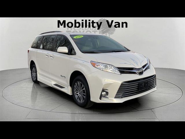 2020 Toyota Sienna 