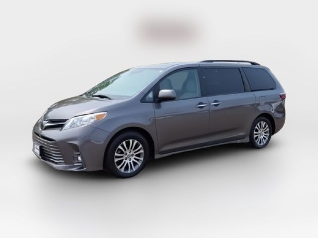 2020 Toyota Sienna 