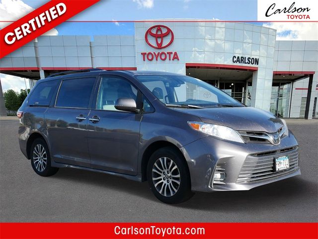 2020 Toyota Sienna XLE