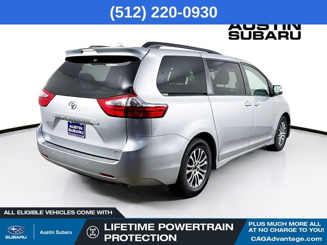2020 Toyota Sienna XLE