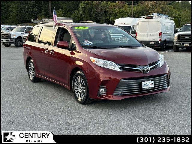 2020 Toyota Sienna XLE