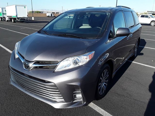 2020 Toyota Sienna 