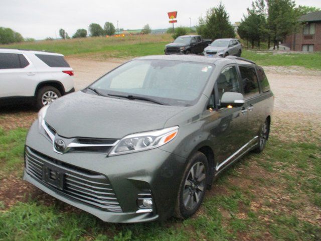 2020 Toyota Sienna 