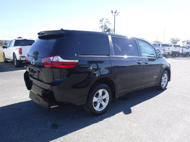 2020 Toyota Sienna L