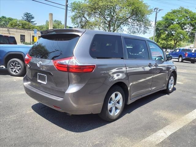 2020 Toyota Sienna L