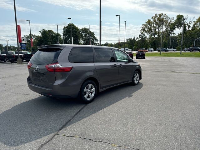 2020 Toyota Sienna L