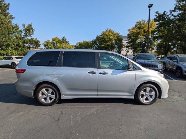 2020 Toyota Sienna L